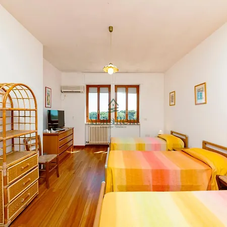 Apartment Dimora Aura -